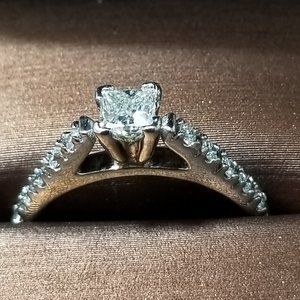 .35 Ct Si1 G Princess 14k White Gold band w/10 Dia